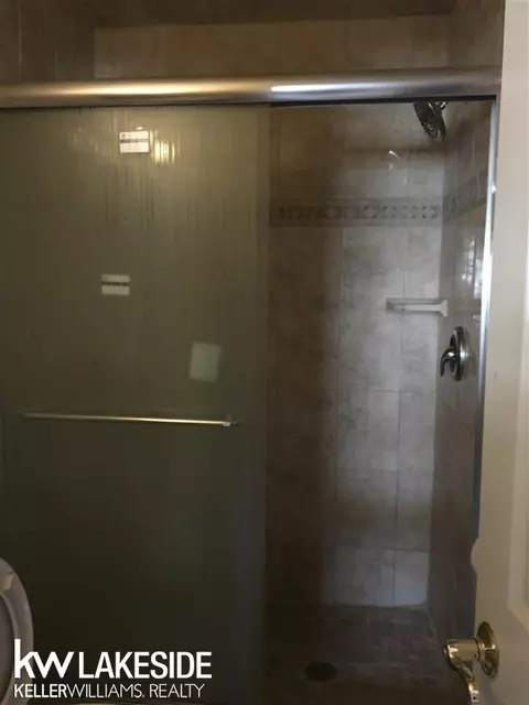 17693 Thomas, Macomb, MI 48044 photo 18