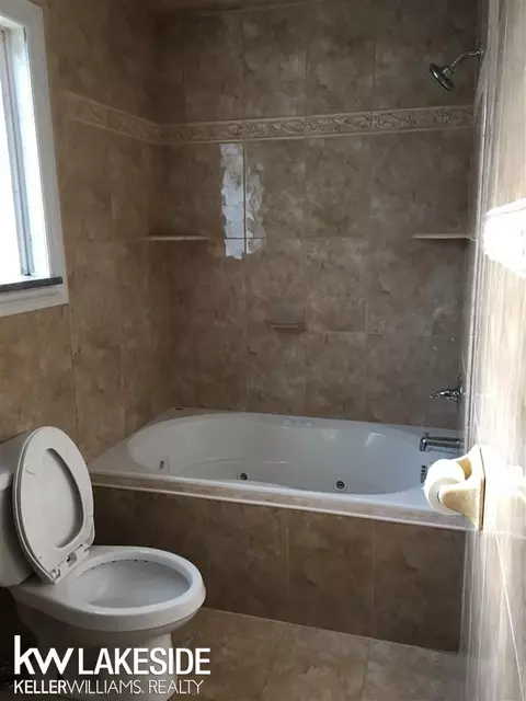 17693 Thomas, Macomb, MI 48044 photo 16