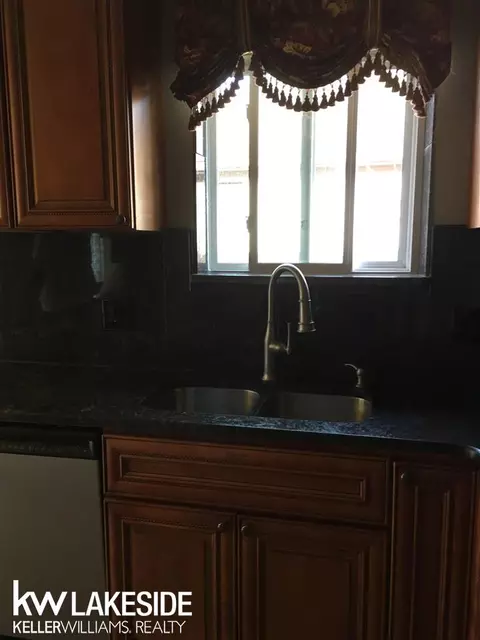 17693 Thomas, Macomb, MI 48044 photo 9