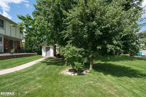 48264 Frank, Macomb, MI 48044 photo 9