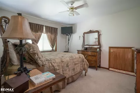 48264 Frank, Macomb, MI 48044 photo 30