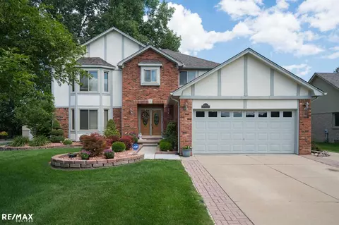 48264 Frank, Macomb, MI 48044 photo 1