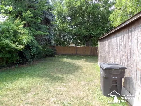17796 Quarry, Riverview, MI 48193 photo 4