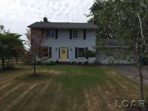 54 Crestview, Adrian, MI 49221 photo 2