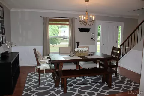 54 Crestview, Adrian, MI 49221 photo 9
