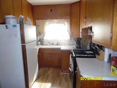 124 Arnold, Jackson, MI 49202 photo 13