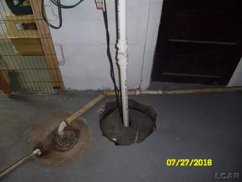 124 Arnold, Jackson, MI 49202 photo 6