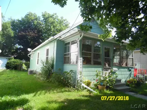 124 Arnold, Jackson, MI 49202 photo 3
