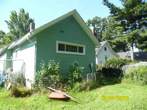 124 Arnold, Jackson, MI 49202 photo 4