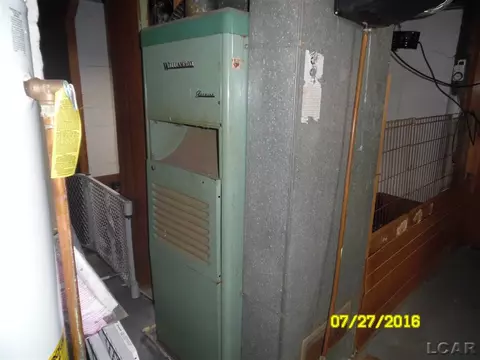 124 Arnold, Jackson, MI 49202 photo 9