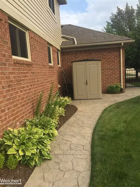 21157 Masters, Macomb, MI 48044 photo 6