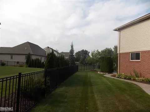 21157 Masters, Macomb, MI 48044 photo 8