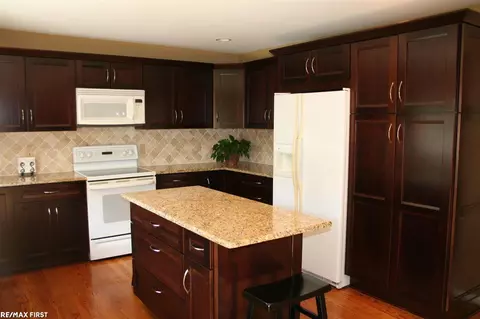 46294 Appleton, Macomb, MI 48044 photo 14
