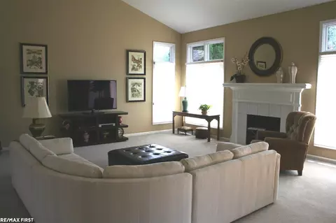 46294 Appleton, Macomb, MI 48044 photo 6