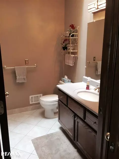 19507 Cornell, Macomb, MI 48044 photo 22