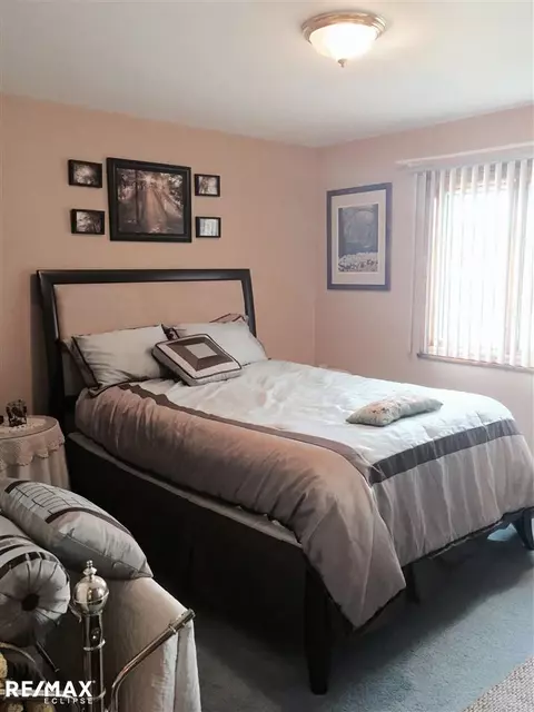 19507 Cornell, Macomb, MI 48044 photo 28