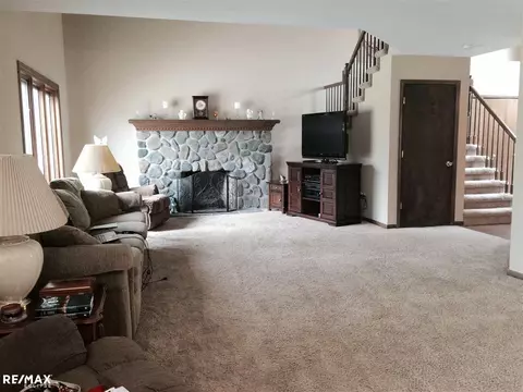 19507 Cornell, Macomb, MI 48044 photo 7