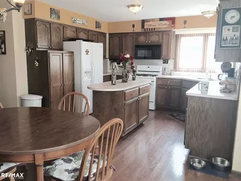 19507 Cornell, Macomb, MI 48044 photo 14