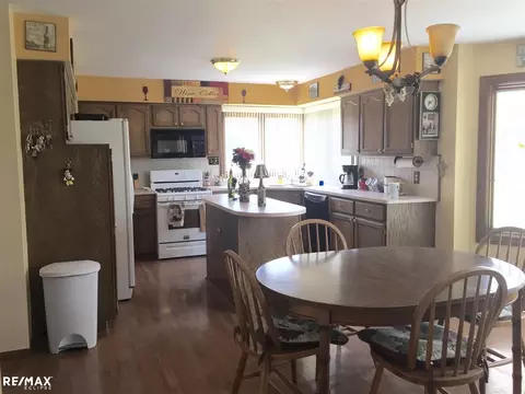 19507 Cornell, Macomb, MI 48044 photo 12