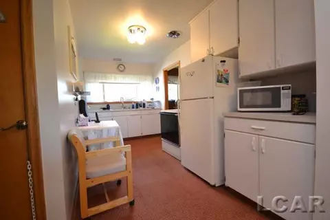 200 Burt, Tecumseh, MI 49286 photo 3