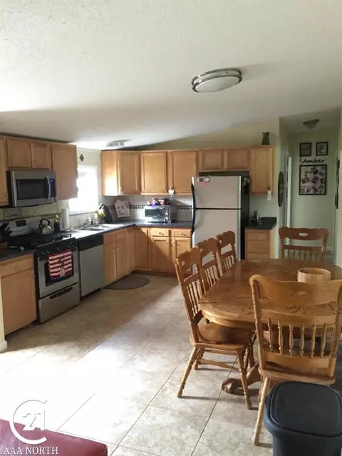 520 W W Ml, Capac, MI 48014 photo 7