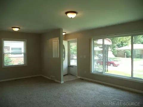 22141 Beverly, Oak Park, MI 48237 photo 8