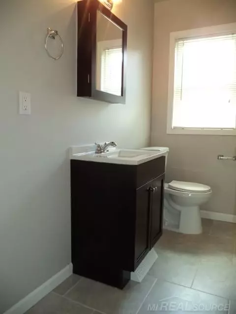 22141 Beverly, Oak Park, MI 48237 photo 5