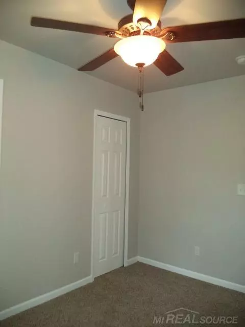 22141 Beverly, Oak Park, MI 48237 photo 15