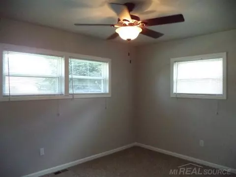 22141 Beverly, Oak Park, MI 48237 photo 10