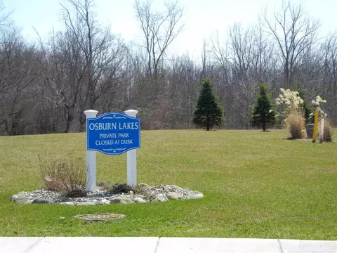 1141 Jackson, Owosso, MI 48867 photo 3