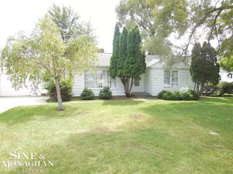 7531 Colony, Algonac, MI 48001 photo 2