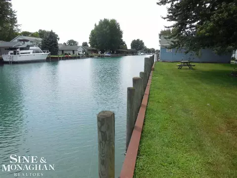 7531 Colony, Algonac, MI 48001 photo 18