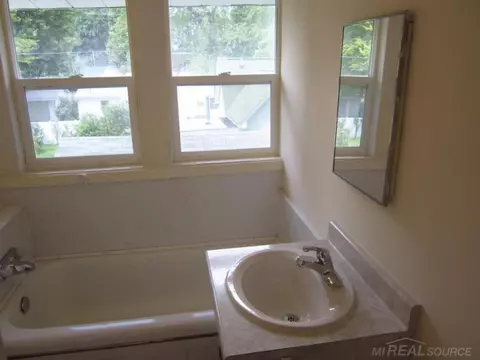 809 Summer, Algonac, MI 48001 photo 6
