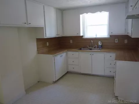 809 Summer, Algonac, MI 48001 photo 8