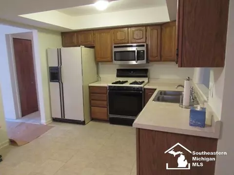 25577 Rusty, Taylor, MI 48180 photo 3