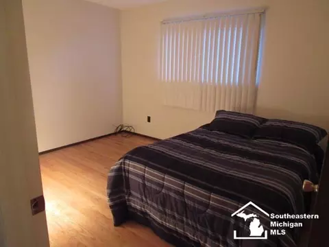 25577 Rusty, Taylor, MI 48180 photo 9
