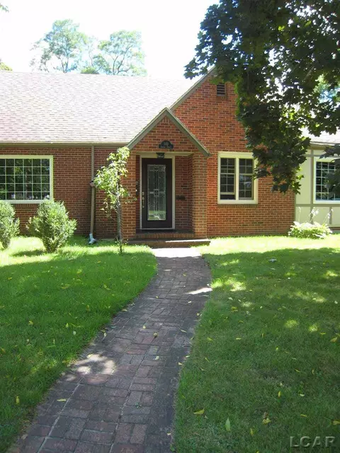 110 Adrian, Tecumseh, MI 49286 photo 2
