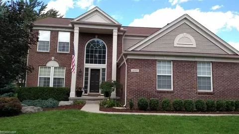 18103 Huron, Macomb, MI 48042 photo 2