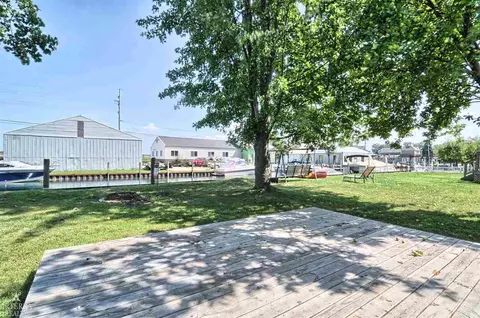 9825 St John, Algonac, MI 48001 photo 25