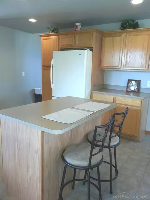 51328 Hook, Macomb, MI 48042 photo 8