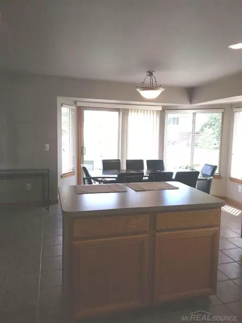 51328 Hook, Macomb, MI 48042 photo 6