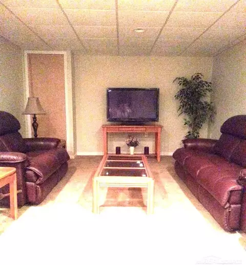 51328 Hook, Macomb, MI 48042 photo 22