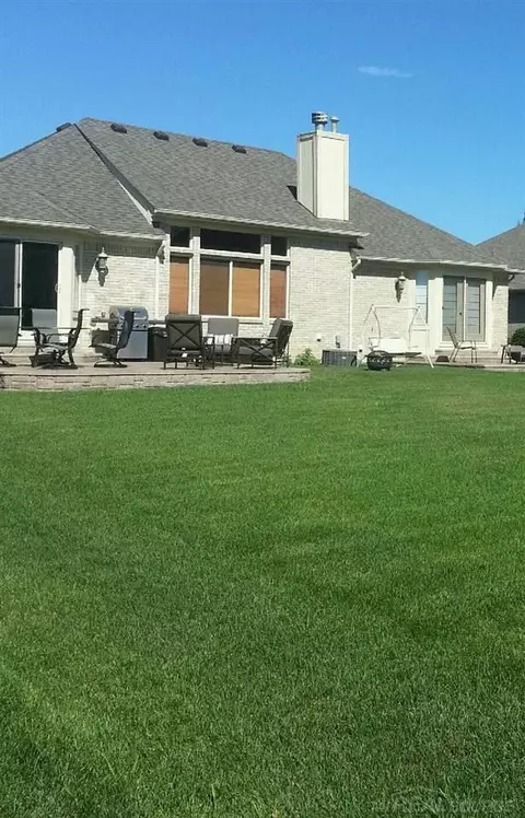51328 Hook, Macomb, MI 48042 photo 29
