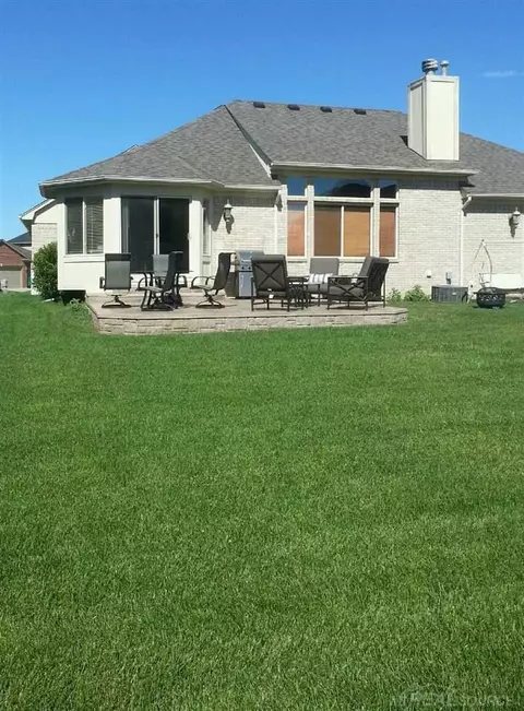51328 Hook, Macomb, MI 48042 photo 27