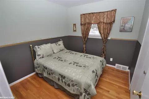 5231 Bart, Warren, MI 48091 photo 14