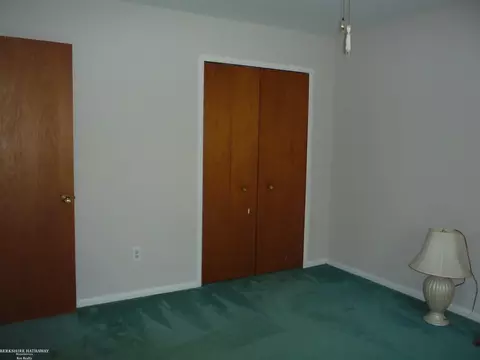 357 Chippewa, Clawson, MI 48017 photo 6