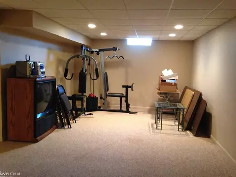 49786 Willowood, Macomb, MI 48044 photo 11