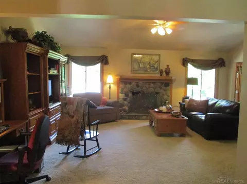 33720 Pineview, Fraser, MI 48026 photo 9