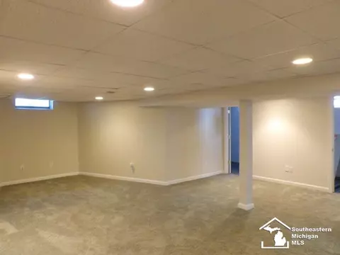 17433 Ray, Riverview, MI 48193 photo 29