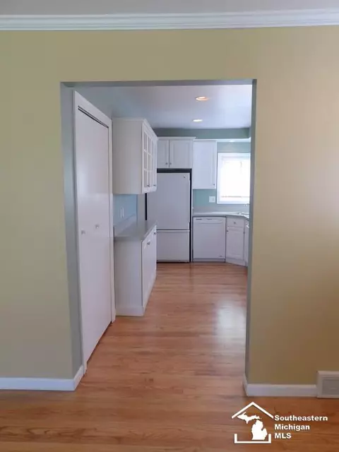 17433 Ray, Riverview, MI 48193 photo 11